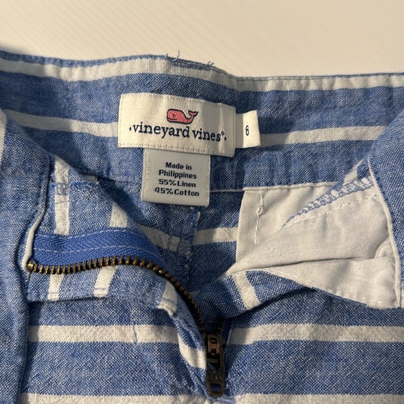 Vineyard Vines Blue and White Striped Shorts Size 6 - Picture 2 of 2